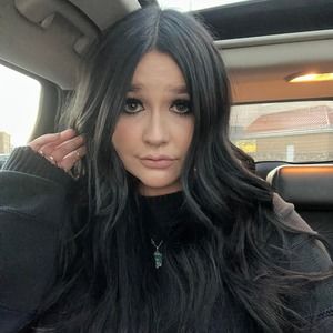 Meet your Posher, Alexandra